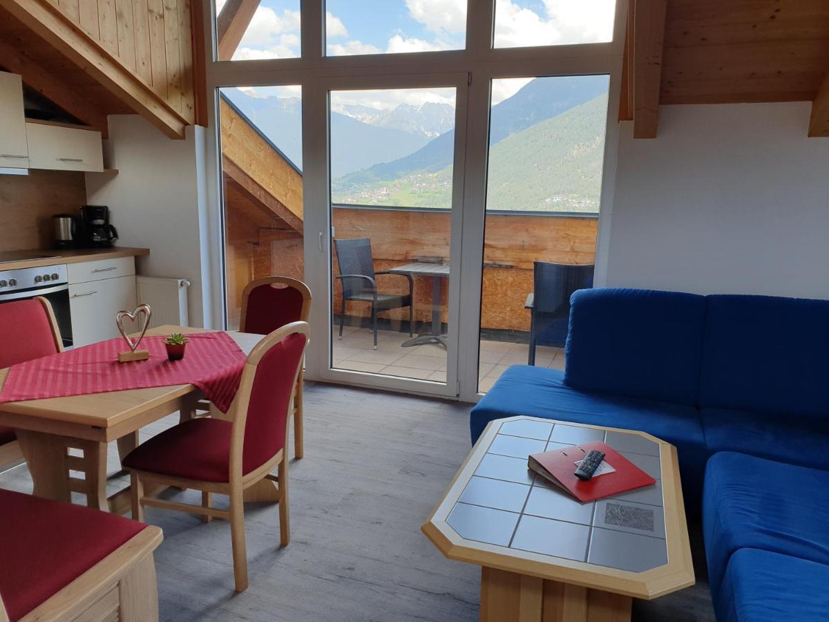 Gaestehaus Falkenblick Arzl im Pitztal Exteriér fotografie